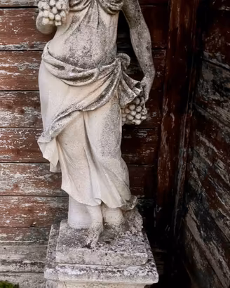 Statua uva giardino