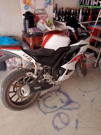 Moto 125 Yamaha yzf 60 anniversary
