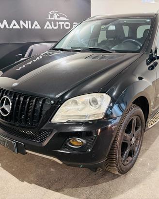 MERCEDES ML 320 cdi Sport auto*4MATIC*PEDANE*TETTO