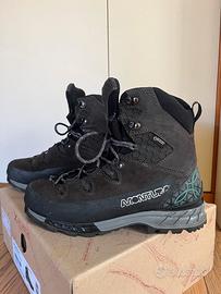 Scarponi montagna donna Montura