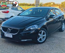 Volvo V40 D2 Kinetic 120CV - 2017