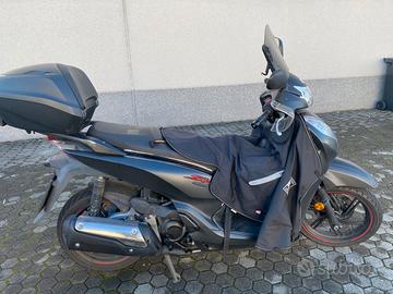 Honda sh 300 abs 2020