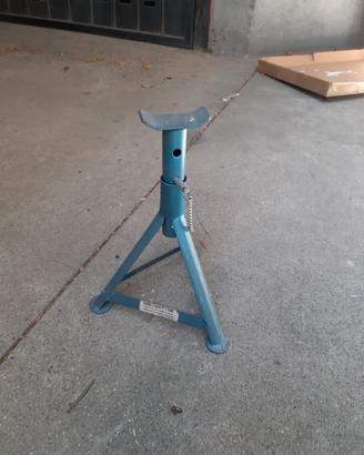 cavalletto per auto