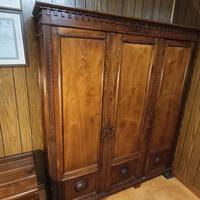 Armadio a tre ante, prima metà '900