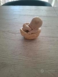 Statuetta Lladró Nao – Bambino nella cesta