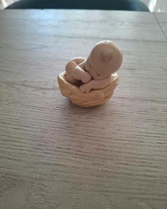 Statuetta Lladró Nao – Bambino nella cesta