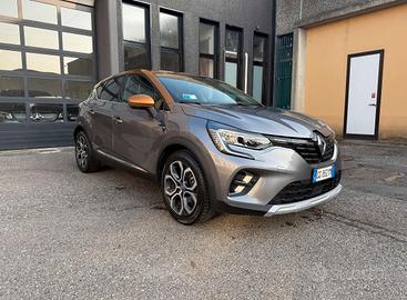 Renault Captur 1.6 Etech Hybrid Intense automatica