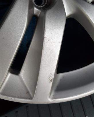 Cerchi in lega Ford CMax 16"