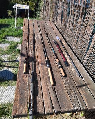 Canne da pesca con fodere originali
