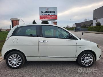 Lancia Ypsilon 1.3 MJT 75 CV Diva