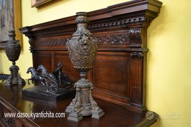 Coppia di candelabri in bronzo stile Rinascimento