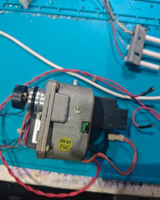 servo valvola scaldabagno a gas Vaillant 