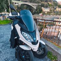Piaggio MP3 300 Sport