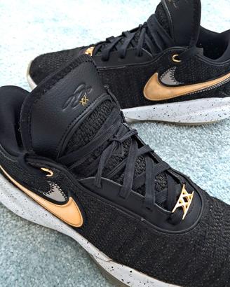 Scarpe basket Nike LeBron 20 Black Metallic Gold