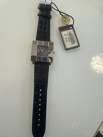 Orologio donna acciaio e cinturino in pelle nero