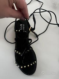 SANDALI NERI BORCHIATI OVYE – COME NUOVI