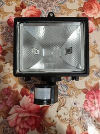 Farò Alogeno con sensore di movimento, 3 regilazi.