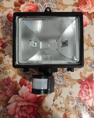 Farò Alogeno con sensore di movimento, 3 regilazi.