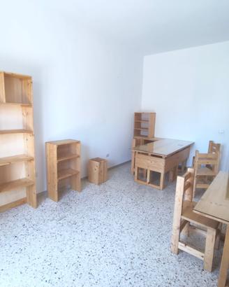 ARREDAMENTO INEDITO IN LEGNO DI ABETE