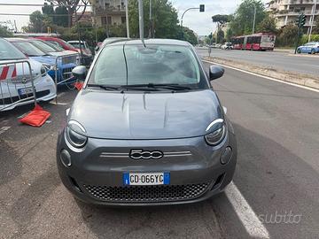 Fiat 500e 42kw icon Cambio Automatico