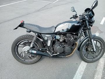Yamaha XJ550 