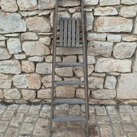 Scaletta in legno
