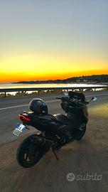 YAMAHA TMAX 560 2021