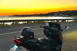 YAMAHA TMAX 560 2021