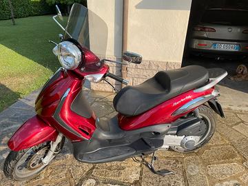 Piaggio Beverly Tourer 300 ie (2010)