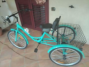 Triciclo con cestino