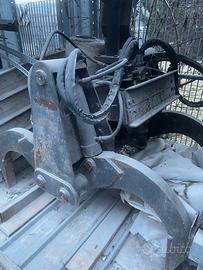 PINZA  A RAGNO PER ESCAVATORE QT 200