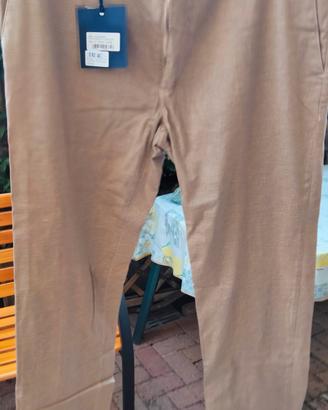 pantaloni nuovi con cartellino made in Italy 