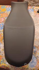 Sella Yamaha tracer 7 standard.