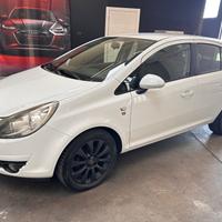 Opel Corsa 1300 dci 75 cv x neopatentati