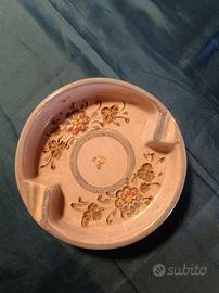 Posacenere vintage in ceramica decorata floreale