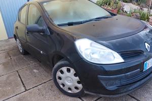 Renault Clio 15 tdc 65 CV 