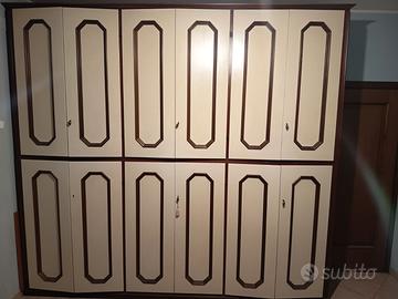 Armadio 6 ante robusto e capiente