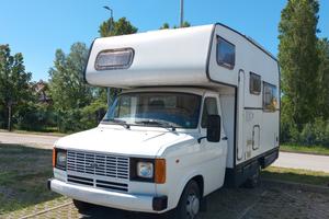 Camper Ford Mansardato