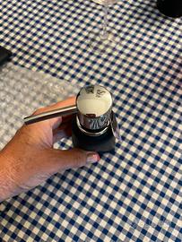 Porta sapone a forma di tubetto dentifricio in cer