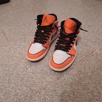 Air Jordan Mid
