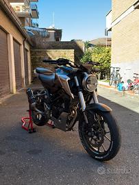 Honda cb125r