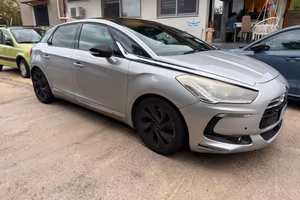 Citroen DS5-2014/2.0 Diesel - 4.200€