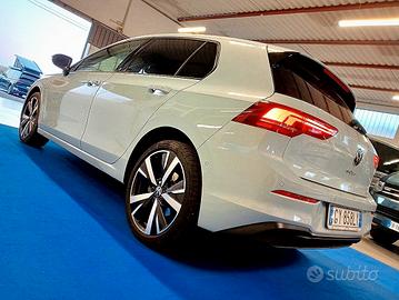 Volkswagen Golf 1.5 TSI eHybrid 204cv DSG 18" LED