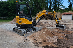 Escavatore Marca Sany 26 quintali