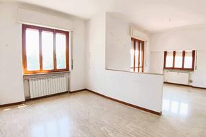 Appartamento di 100 m² con 4 locali a Albenga