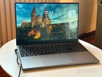 Computer  Portatile 512gb ssd 16gb ram