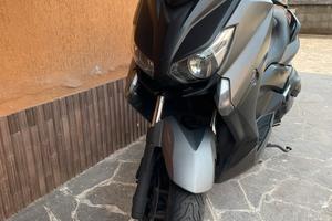 Yamaha Xmax 400