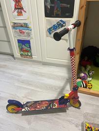 Monopattino richiudibile Cars Saetta Mcqueen