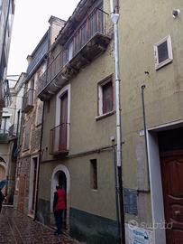 Immobile autonomo al centro di Biccari