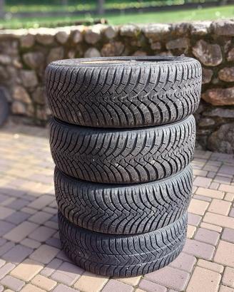 4 Ruote Complete 205/55 R16 Invernali